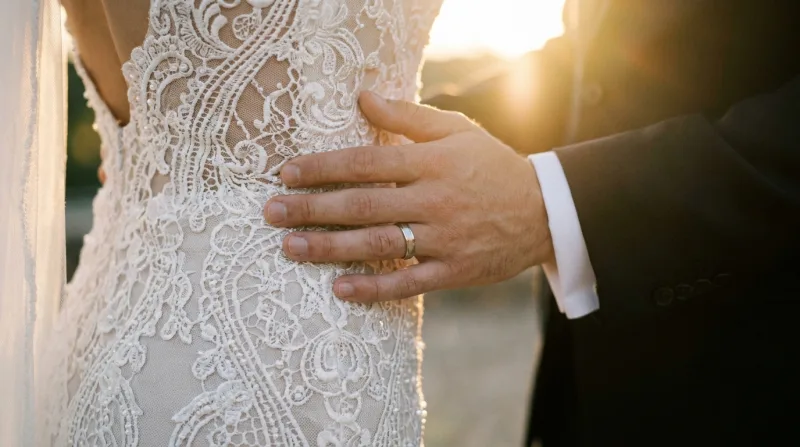 Gelin Damat Pozları: Doğal ve Samimi Kareler İçin 20 Fikir